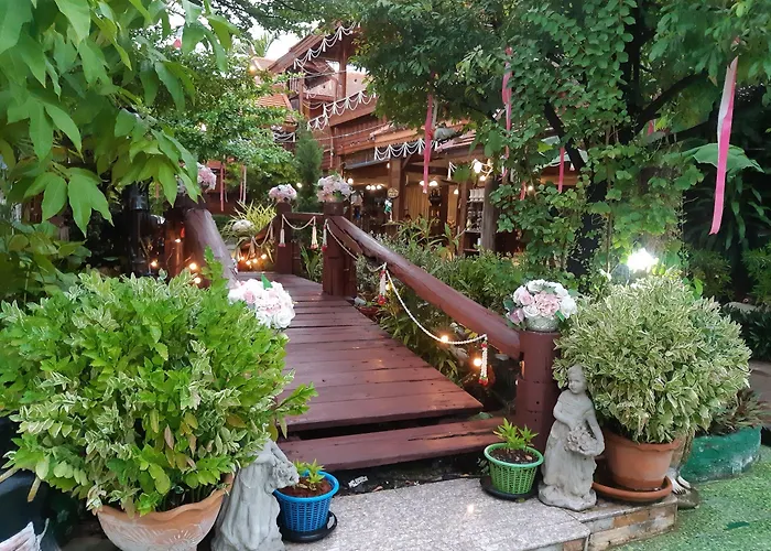 Montri Donmuang Resort